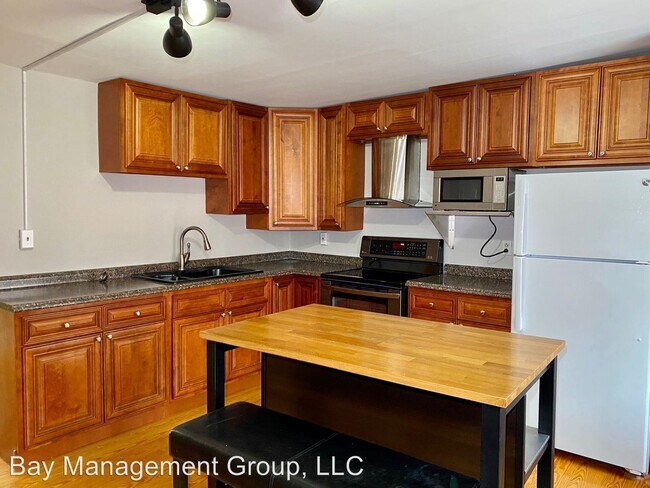 Building Photo - 1423 William St