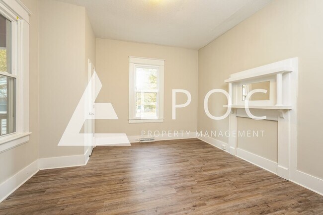 Foto del edificio - 705 Salisbury Ridge Rd