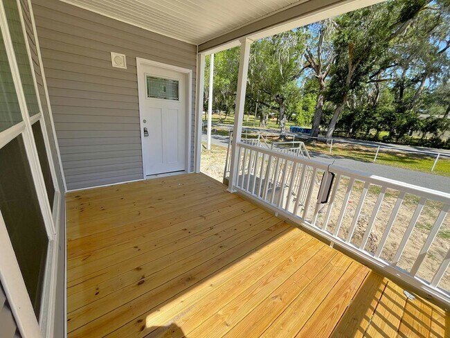 Foto del edificio - 5668 Woodford St