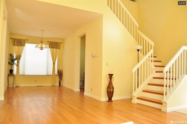 Building Photo - 362 Cerro Ct
