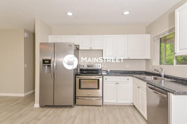 Foto del edificio - 4 Bedroom Pet-Friendly Home in NORTH PORT, FL with Main Street Renewal