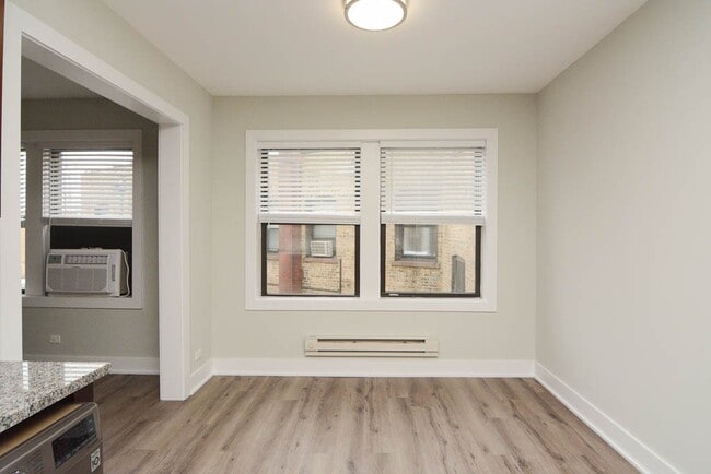 Building Photo - 727 Saint Johns Ave