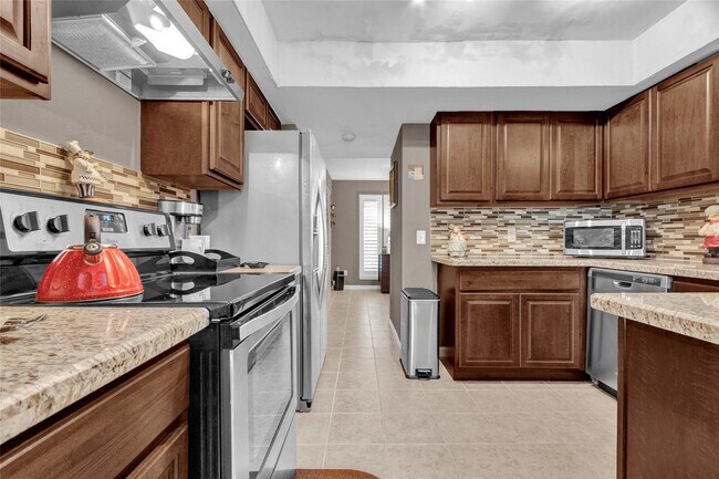 Foto del edificio - 2621 Yorktown Ln