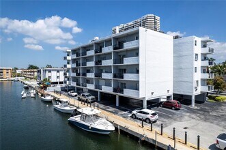 Building Photo - 3642 NE 171 St