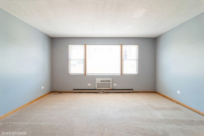 Foto del edificio - 5100 N Leonard Dr
