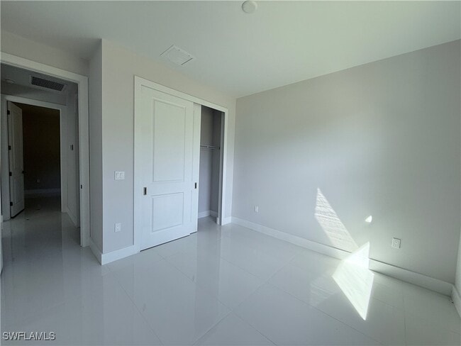 Building Photo - 2266 Desoto Blvd S