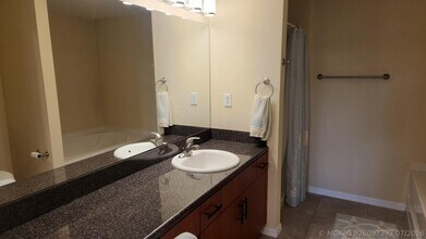 Building Photo - 4190 Gator Greens Way