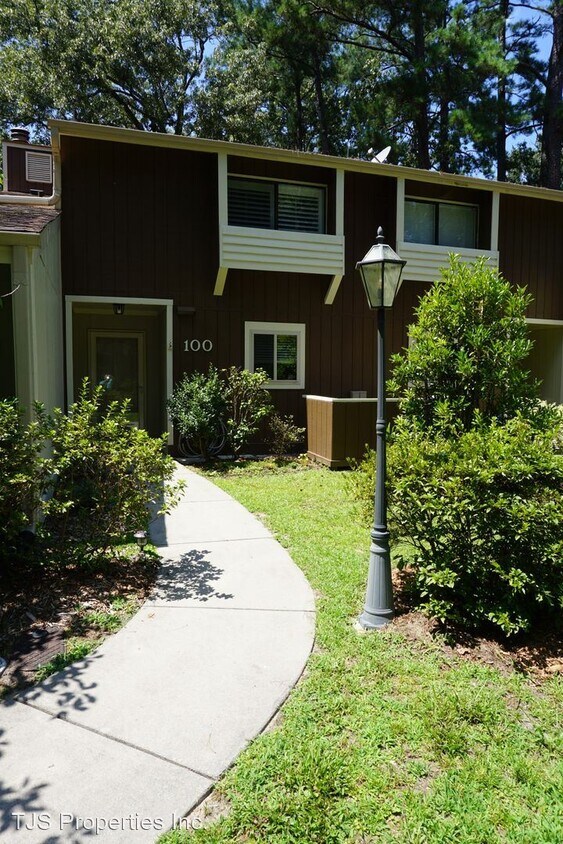 3 br, 2 bath House 100 Quarterdeck House Rental in New Bern, NC