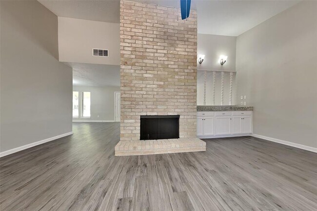 Foto del edificio - 3219 Cascade Creek Dr