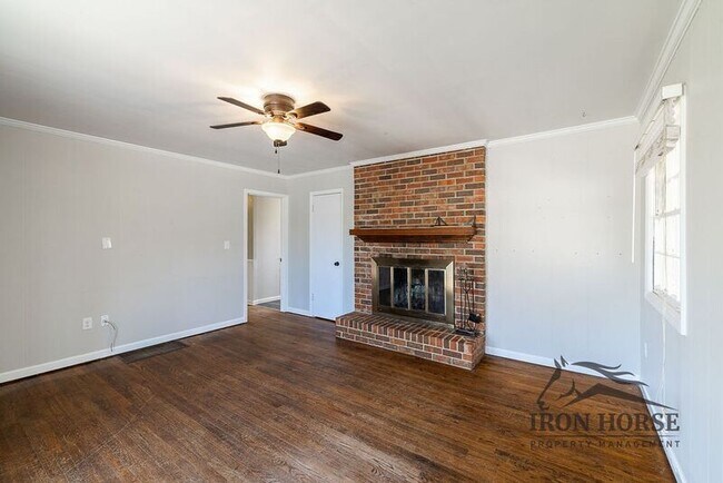 Foto del edificio - 190 Brentwood Dr