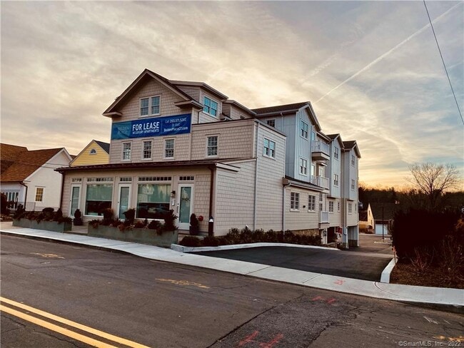 Building Photo - 201 Main St