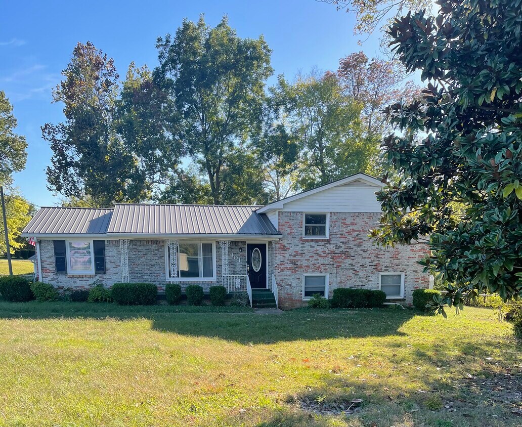 Foto principal - 401 Old Hopkinsville Hwy