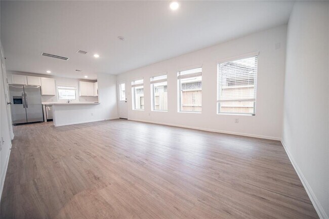 Building Photo - 4131 Zavala Ml St