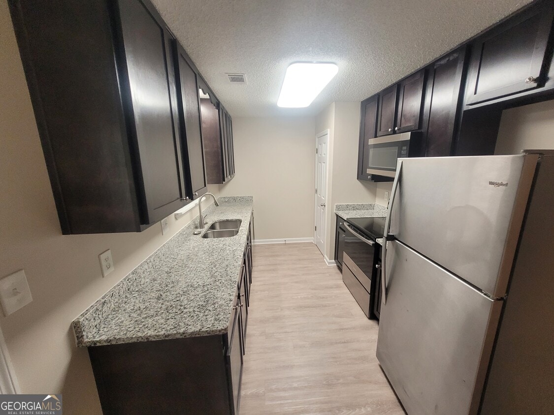 Foto del edificio - 1512 Turner Ct