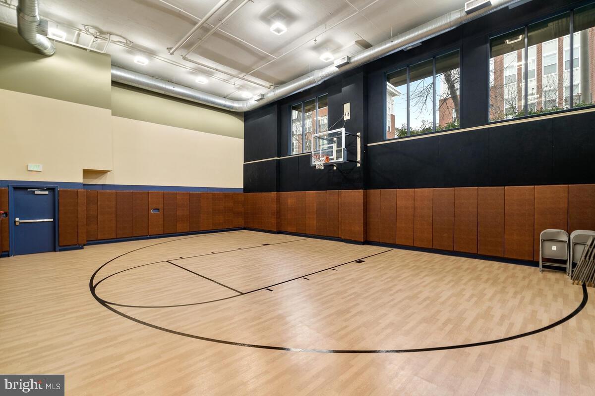 2655 Prosperity Ave Unit 430, Fairfax, VA 22031 Condo for Rent in