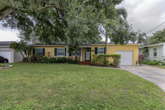 4 bed/3 bath in College Park - 4 bed/3 bath in College Park
