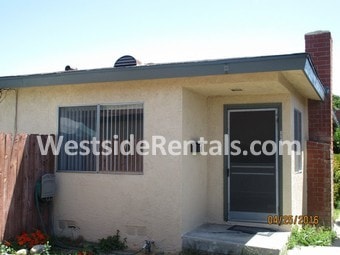 Building Photo - 15414 Larch Ave