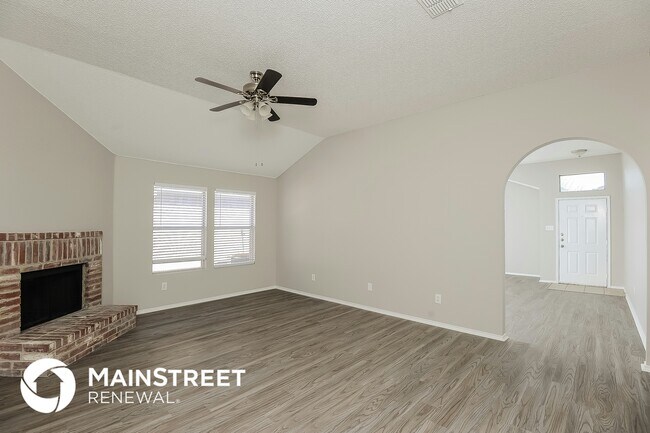Foto del edificio - 705 Langford Dr
