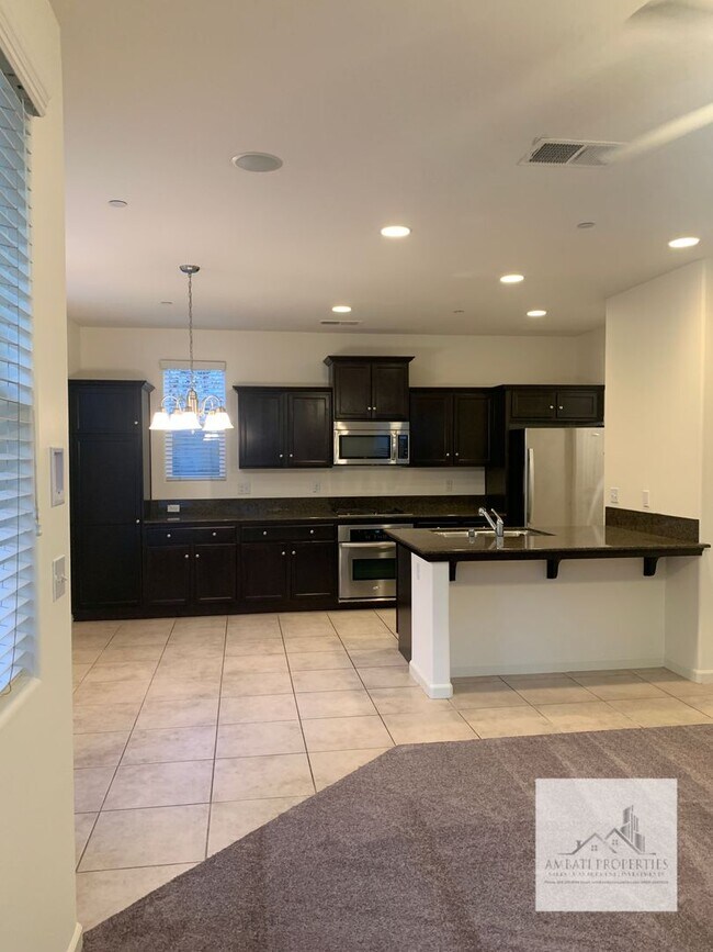 Building Photo - Beautiful 4 Bedroom Home in Harlan Ranch!