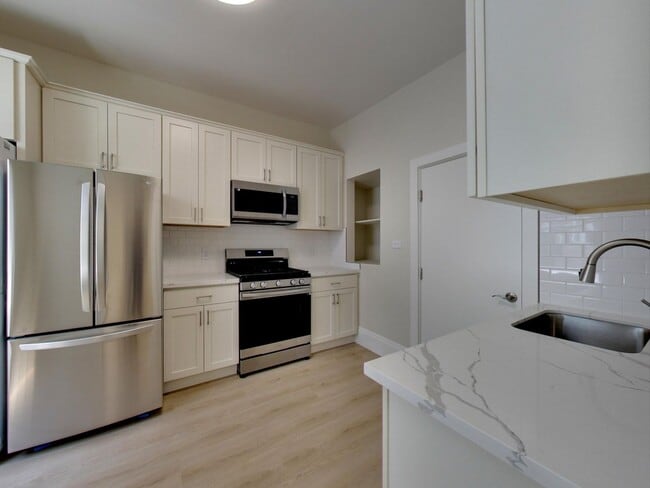 Photo - 1367 Grant Ave Apartment