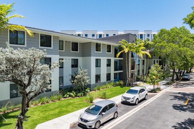 Foto del edificio - 5961 SW 68th St