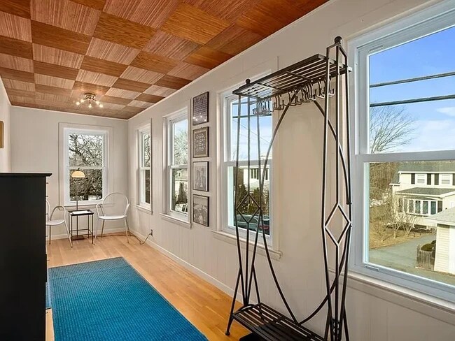 entryway - 151 Walsh St