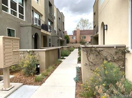 Foto del edificio - 479 Marc Pl