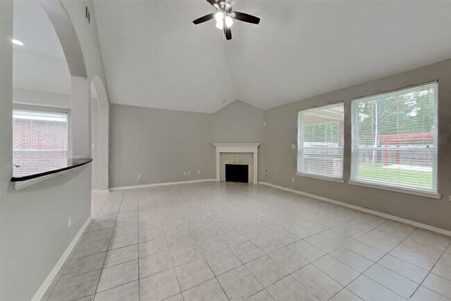 Foto del edificio - 6731 Auburn Oak Trail