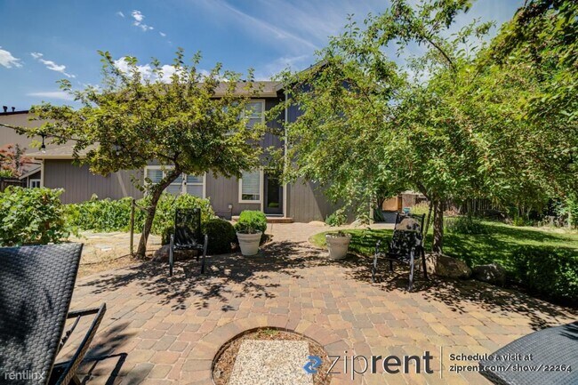 Foto del edificio - 5 br, 3 bath House - 20 Tanea Ct, Reno, NV...