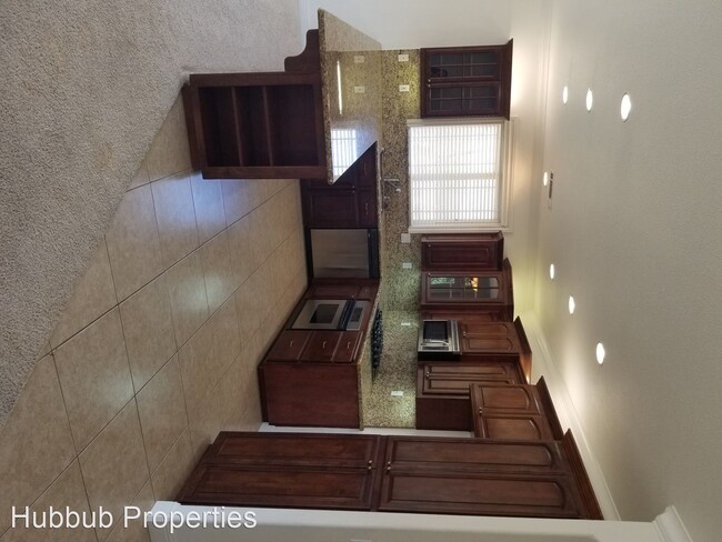Building Photo - 4 br, 2 bath House - 9820 Destiny Dr.