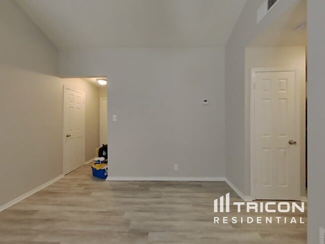 Building Photo - 5126 Casa Oro St