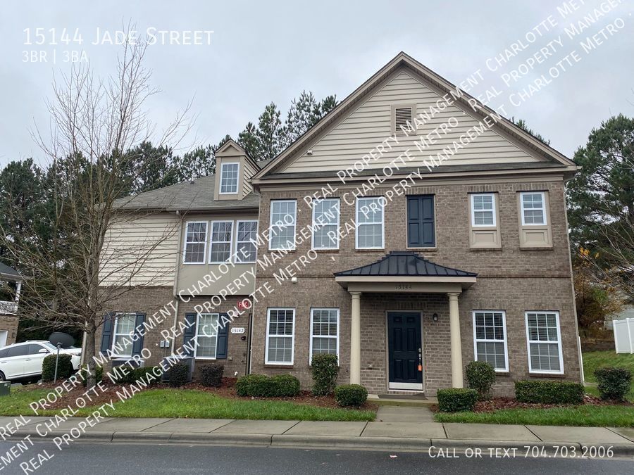 Primary Photo - GORGEOUS 3 BR Townhome in the Heart of Bal...