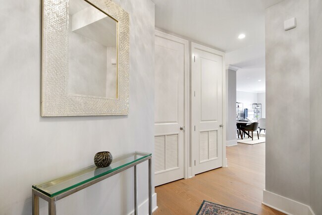 Foto del edificio - 3808 N Lincoln Ave