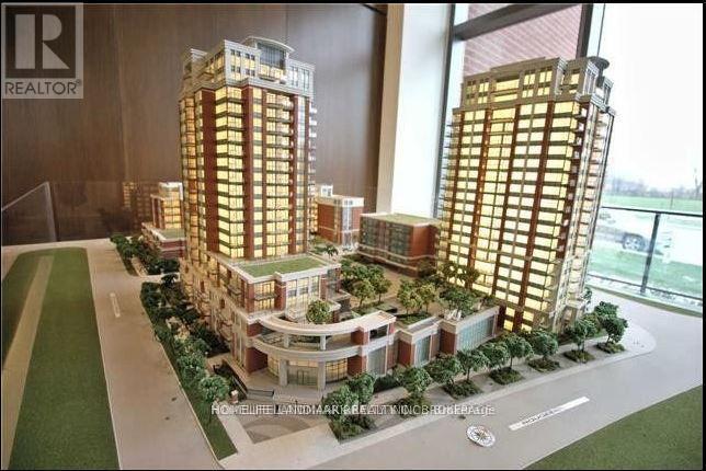 Photo du bâtiment - 1-211 Uptown Dr