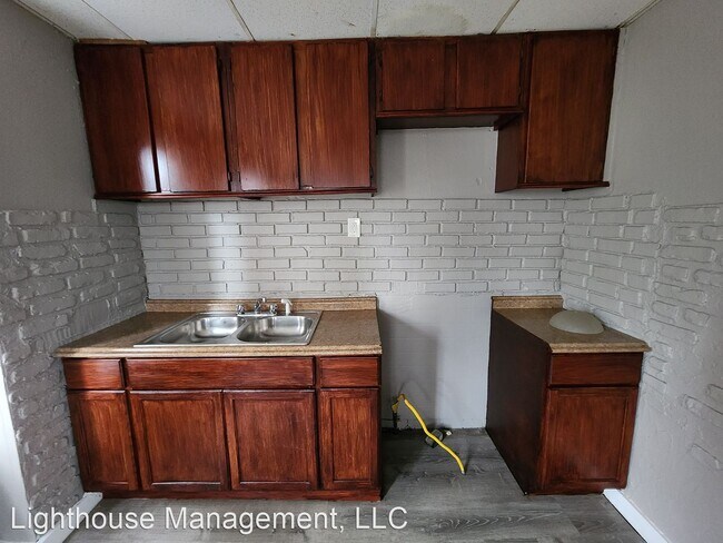 Building Photo - 3 br, 1 bath House - 132 Sherwood Ave.