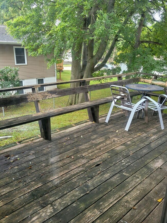 Foto del edificio - 7911 University Ave