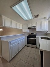 Building Photo - 1969 Country Village Blvd