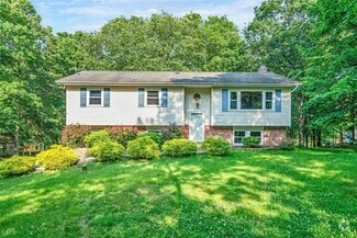 Building Photo - 128 Cedar Cliff Rd
