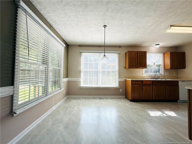Foto del edificio - 520 Killeen Rd