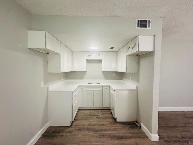 Foto del edificio - 618 93rd Ave N