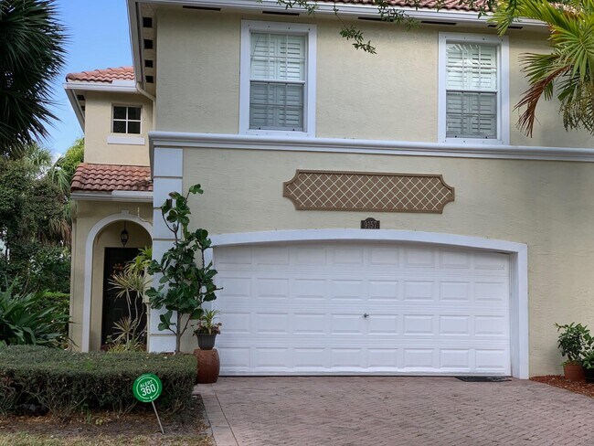 Foto del edificio - 9157 Villa Palma Ln
