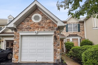Building Photo - 91 Patriot Hill Dr