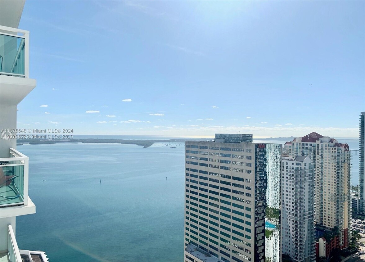 Foto principal - 950 Brickell Bay Dr