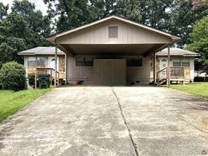 Building Photo - 405 Westcliff Cir