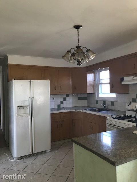 Building Photo - 4 br, 1 bath Apartment - 336 5th ave