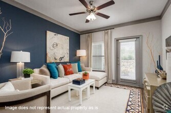 Building Photo - 4689-5302 Mustang Pkwy