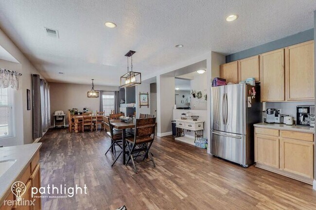 Foto del edificio - 3 br, 2 bath House - 6009 Crownpoint Drive...