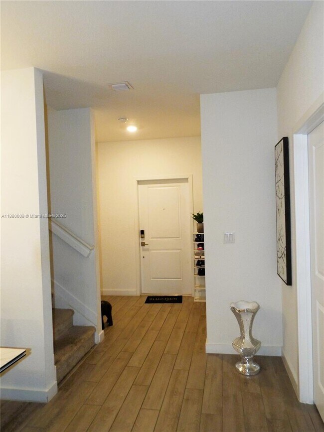 Foto del edificio - 2363 SE 11th St