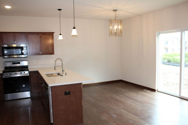 Building Photo - 9021 W Stuth Ave