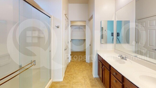 Foto del edificio - 12533 N School Day Dr